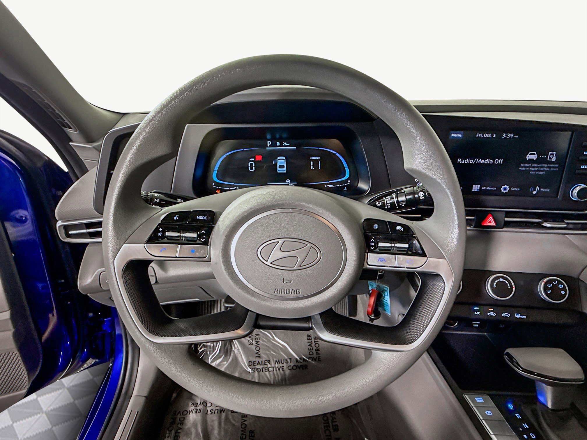 Used 2025 Hyundai Elantra SE image 13