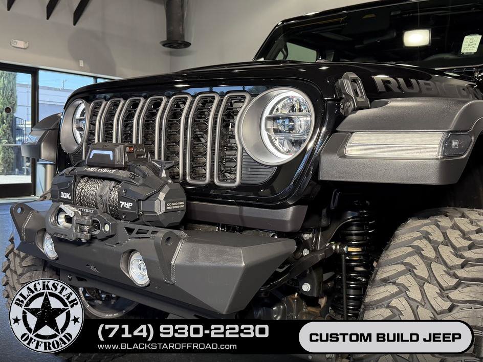 Used 2025 Jeep Wrangler Unlimited Rubicon 4xe w/ Safety Group AWD/4WD image 6