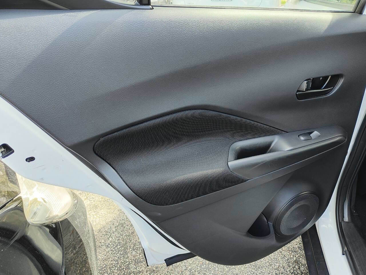Used 2022 Nissan Kicks S FWD image 40
