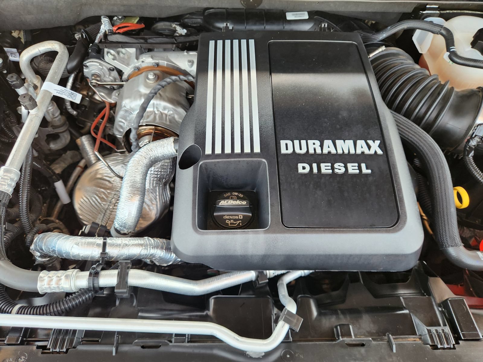 Used 2025 Chevrolet Silverado 1500 LT AWD/4WD image 30