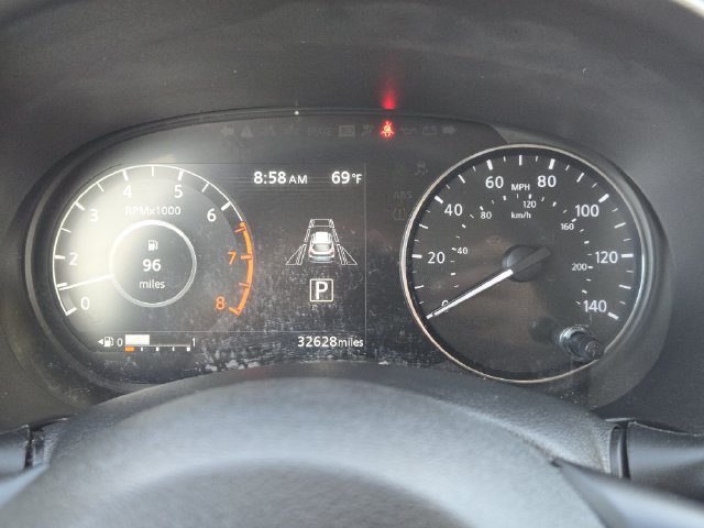 Used 2024 Nissan Kicks SV w/ Interior Electronics Package FWD image 17