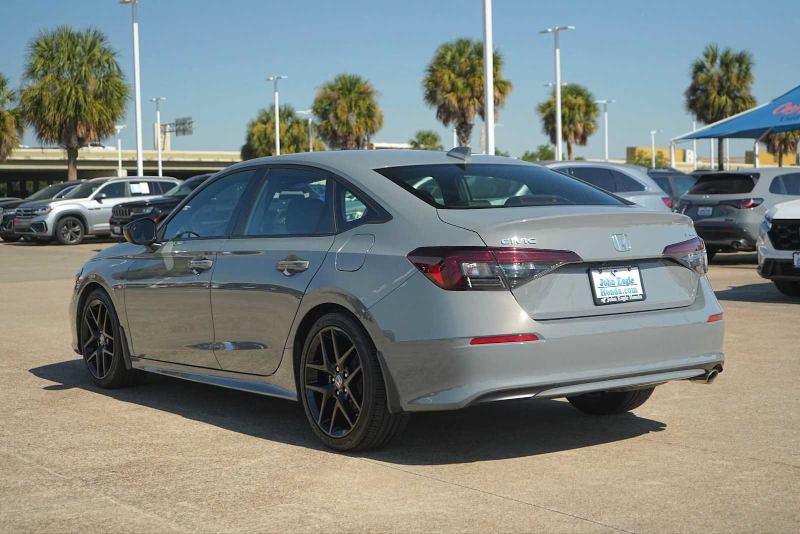 Used 2025 Honda Civic Sport image 4