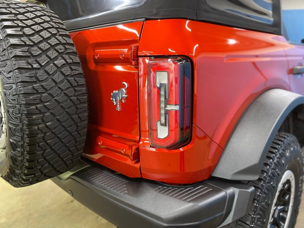 Used 2023 Ford Bronco Badlands AWD/4WD image 12