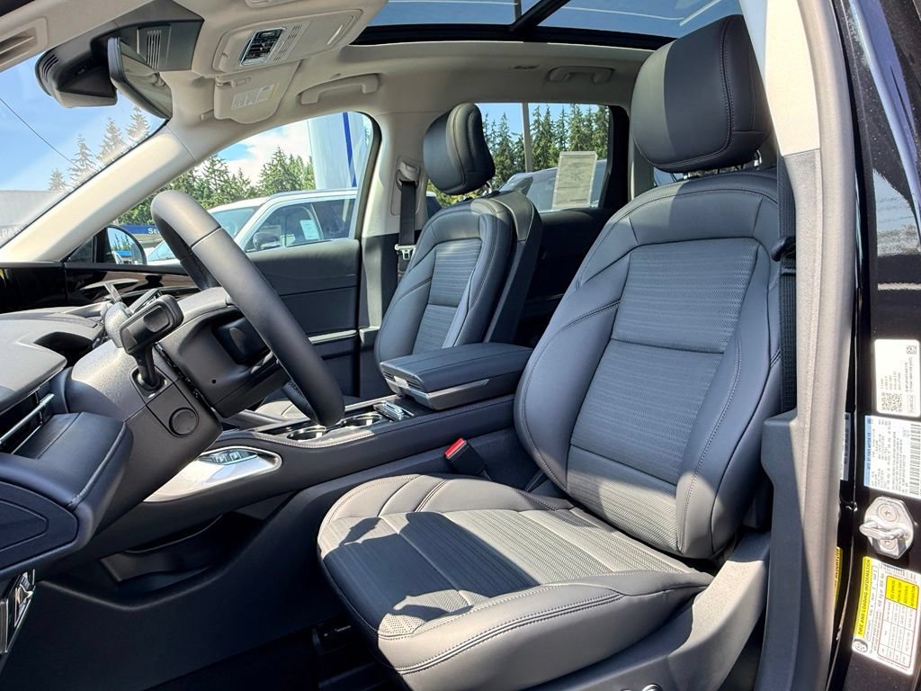 New 2026 Lincoln Nautilus Reserve w/ Jet Appearance Package AWD/4WD image 23