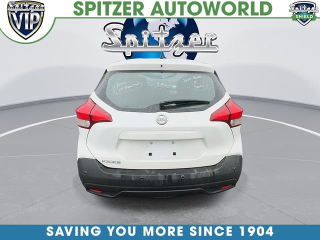 Used 2020 Nissan Kicks S image 8
