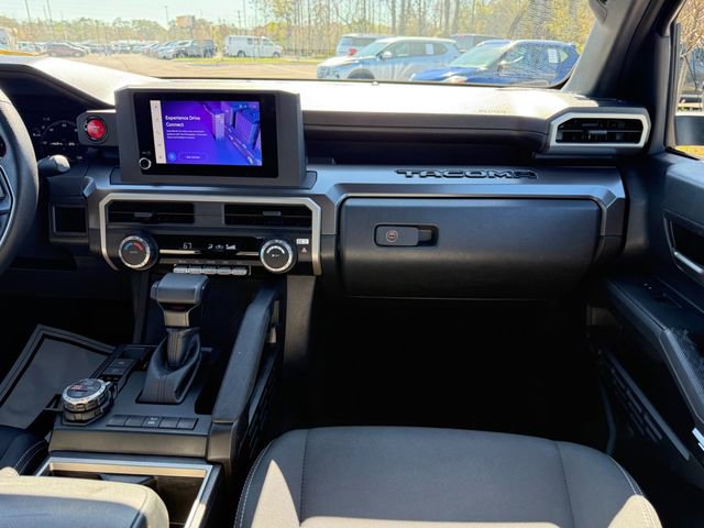 Used 2025 Toyota Tacoma TRD Off-Road image 8