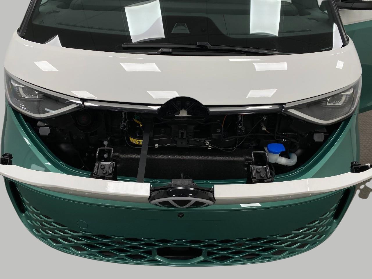 New 2025 Volkswagen ID. Buzz 1st Edition image 9