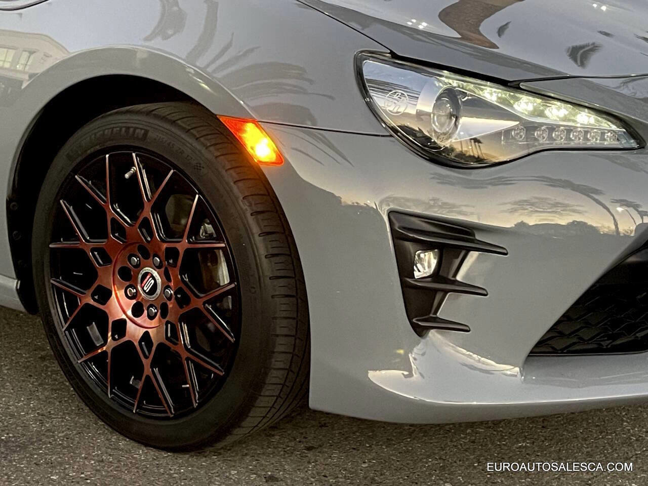 Used 2018 Toyota 86 image 12