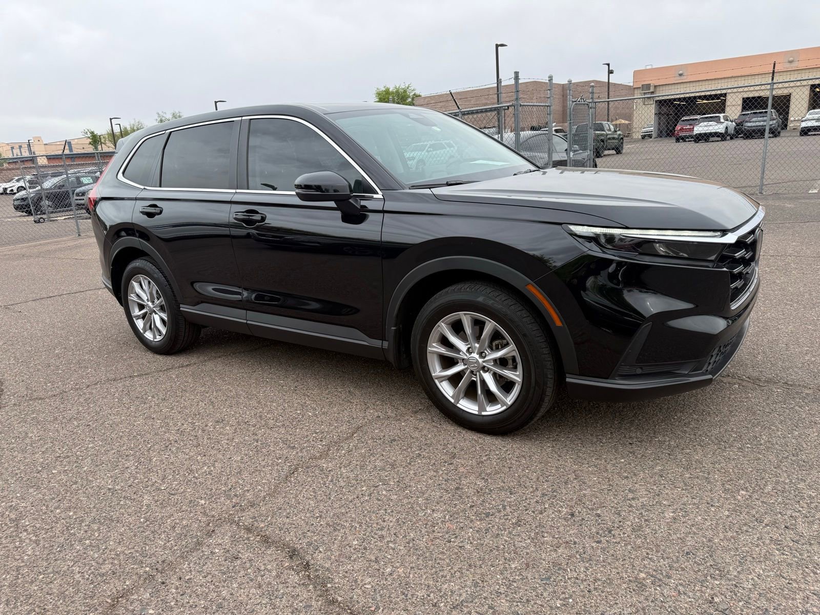 Used 2024 Honda CR-V EX-L image 3