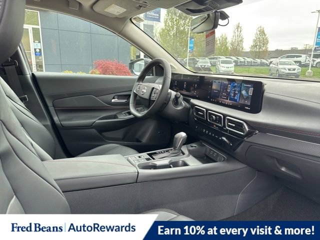 New 2026 Nissan Sentra SR w/ SR Premium Package FWD image 11