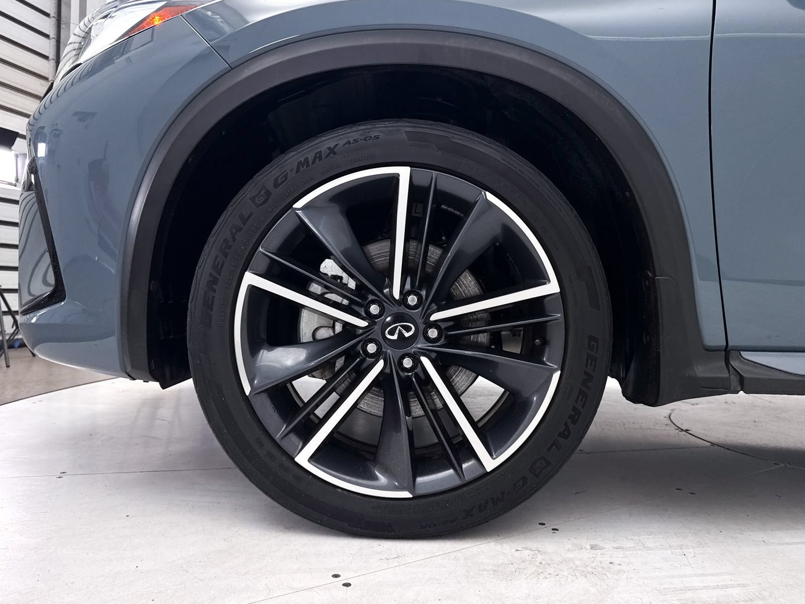 Used 2023 INFINITI QX50 Sport FWD image 17