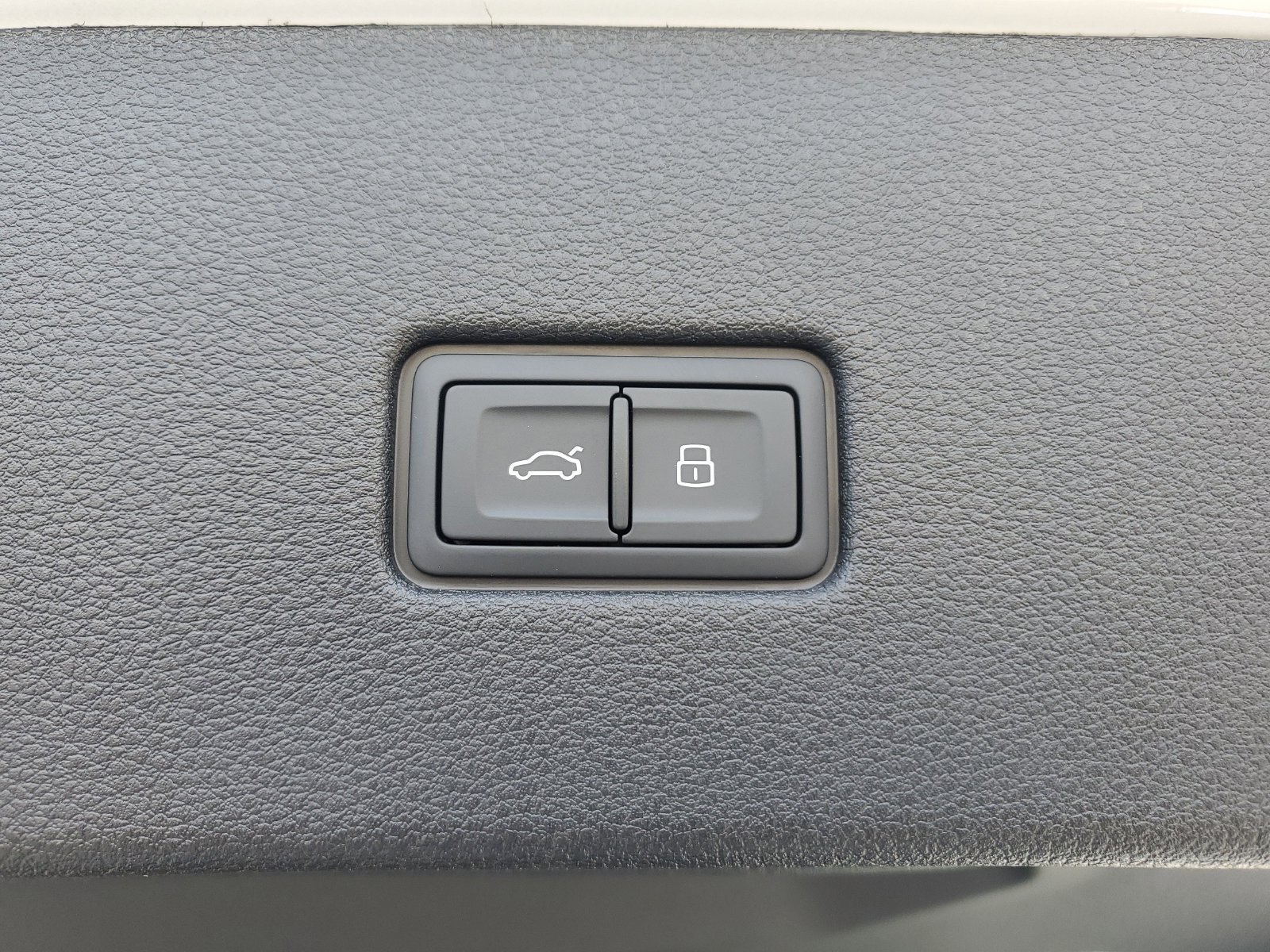 New 2026 Audi Q8 Premium Plus AWD/4WD image 10