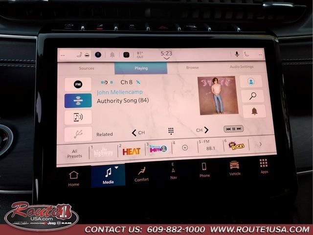 Used 2023 Jeep Grand Cherokee Limited AWD/4WD image 34