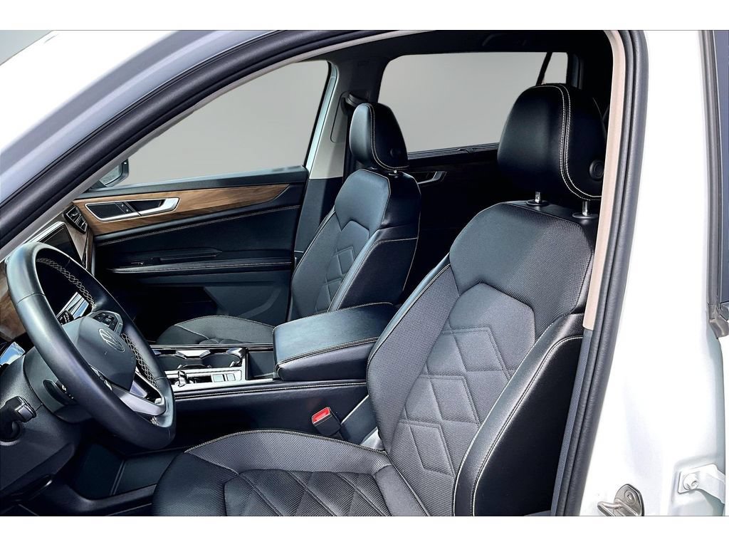 Used 2024 Volkswagen Atlas SE FWD image 18