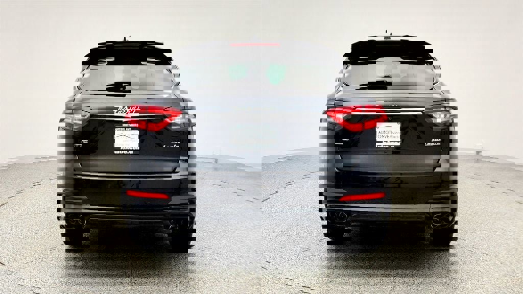 Used 2019 Maserati Levante GTS image 6