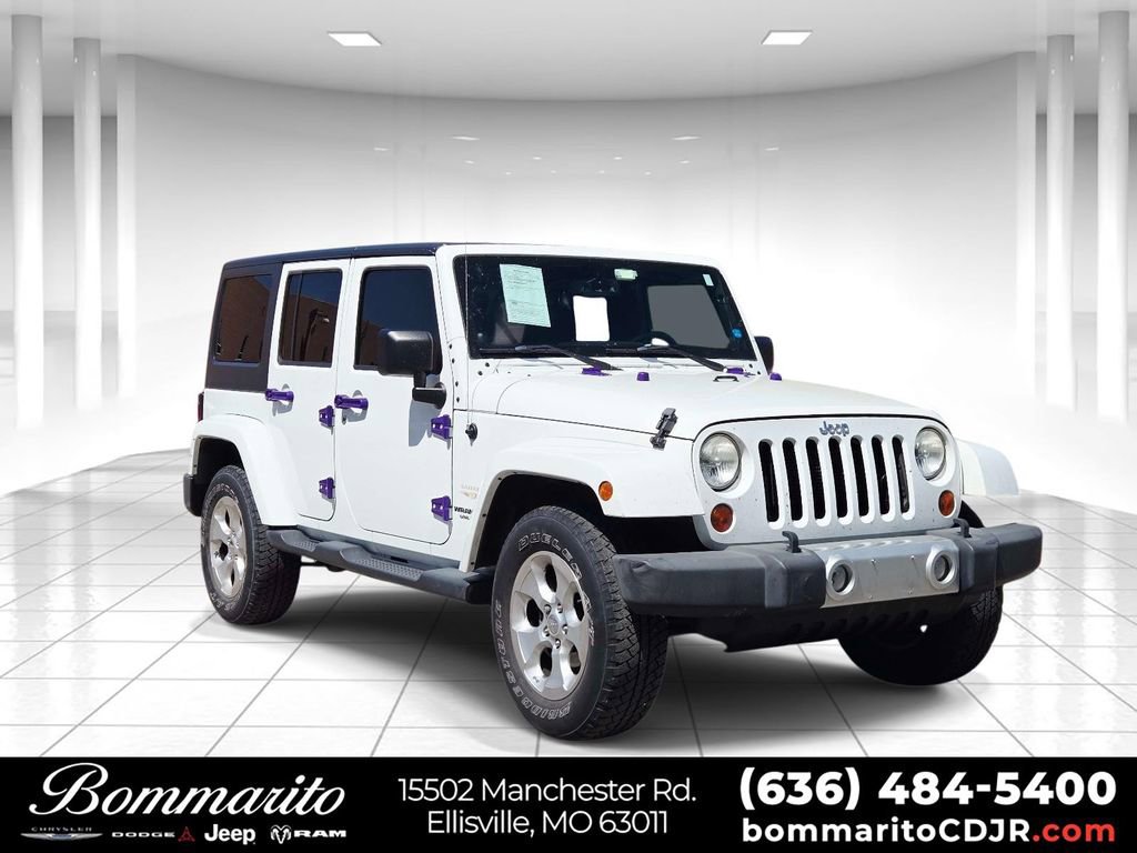 Used 2013 Jeep Wrangler Unlimited Sahara w/ Connectivity Group AWD/4WD image 1