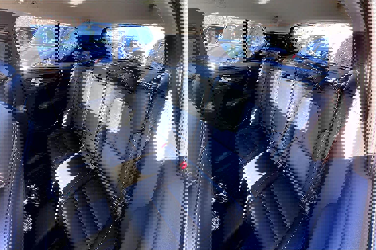 Used 2023 Volvo XC40 B5 Plus w/ Driver Assist Package image 20