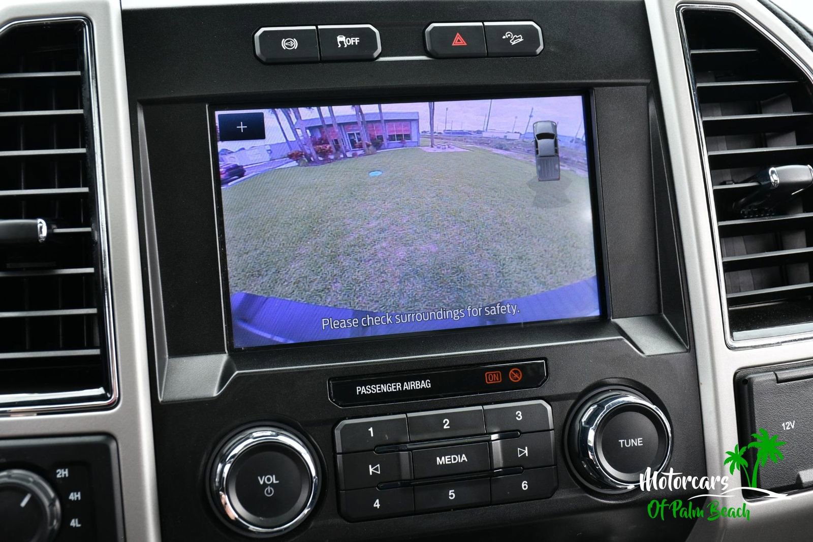 Used 2021 Ford F250 Lariat w/ Lariat Ultimate Package AWD/4WD image 53