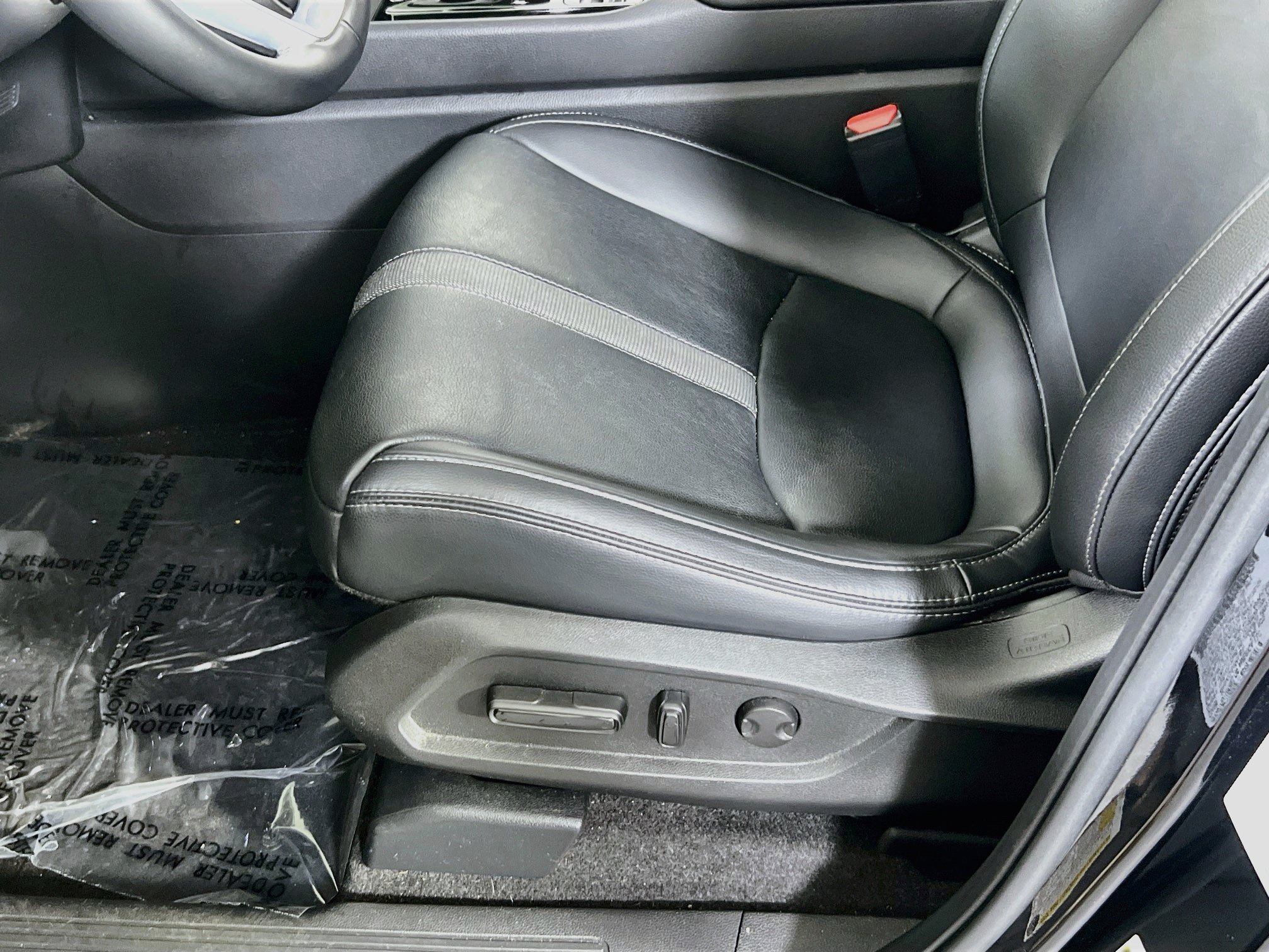 Used 2023 Honda Pilot Touring image 19