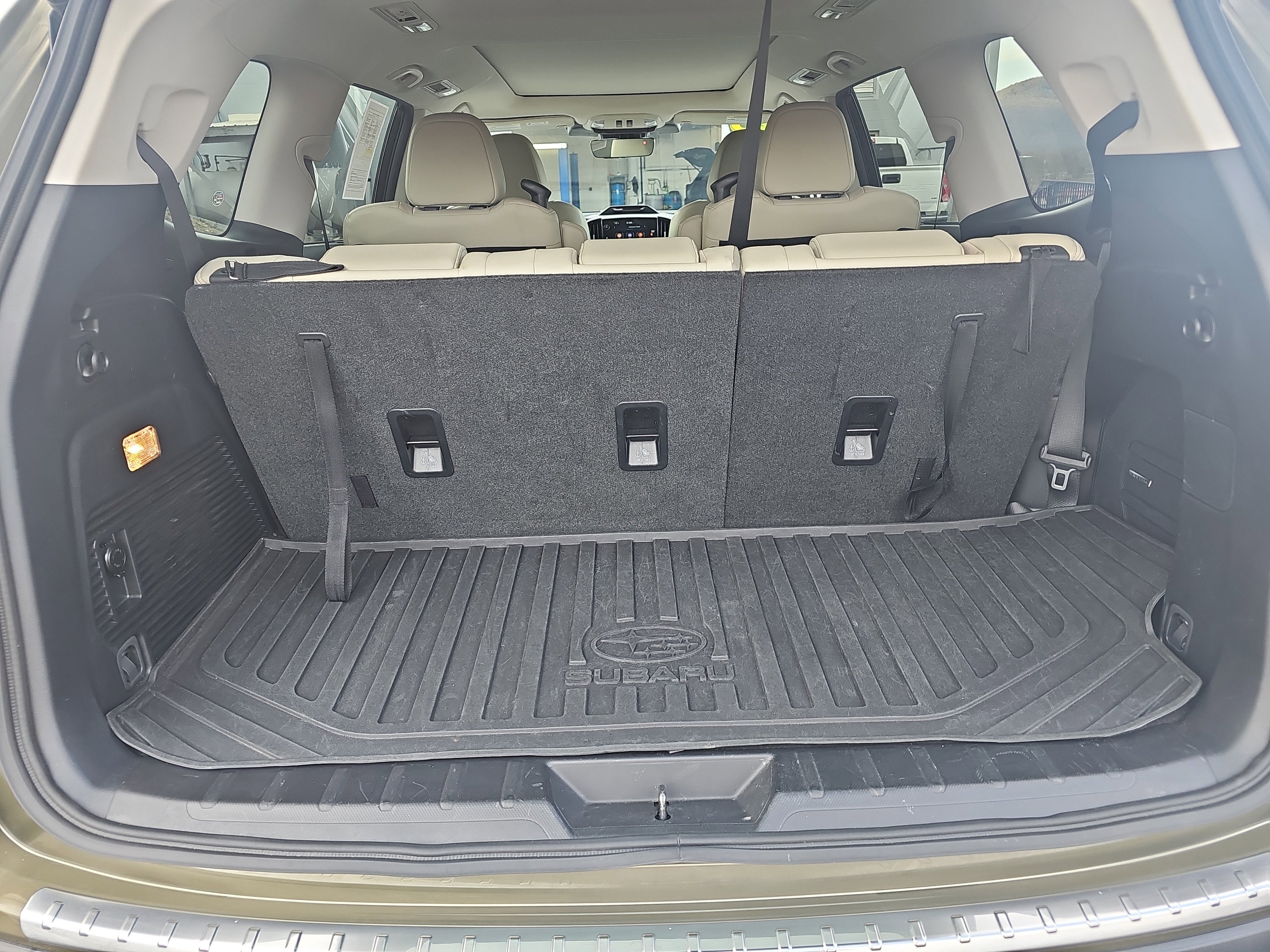 Used 2023 Subaru Ascent Limited w/ Technology Package image 5