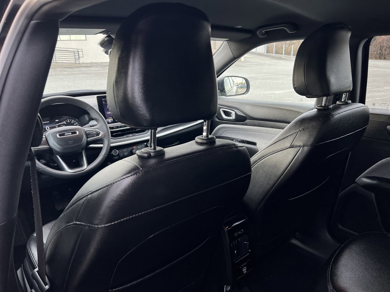 Used 2024 Jeep Compass Latitude image 19