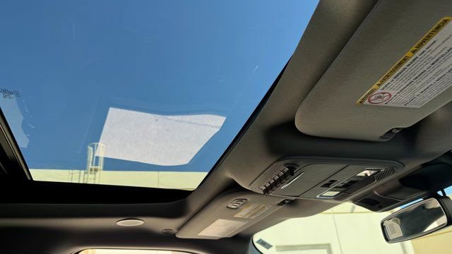 Used 2024 Ford F250 Lariat w/ Lariat Ultimate Package image 30