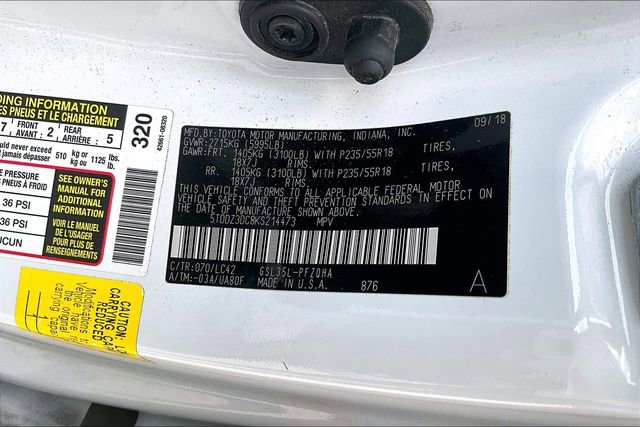 Used 2019 Toyota Sienna XLE w/ XLE Navigation Package image 32