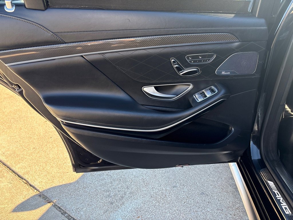 Used 2015 Mercedes-Benz S 63 AMG 4MATIC Sedan image 14