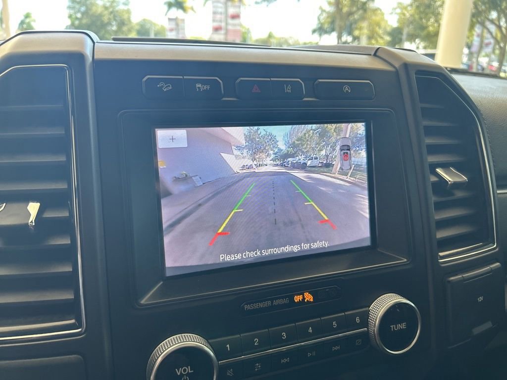 Used 2021 Ford Expedition Max Limited image 9