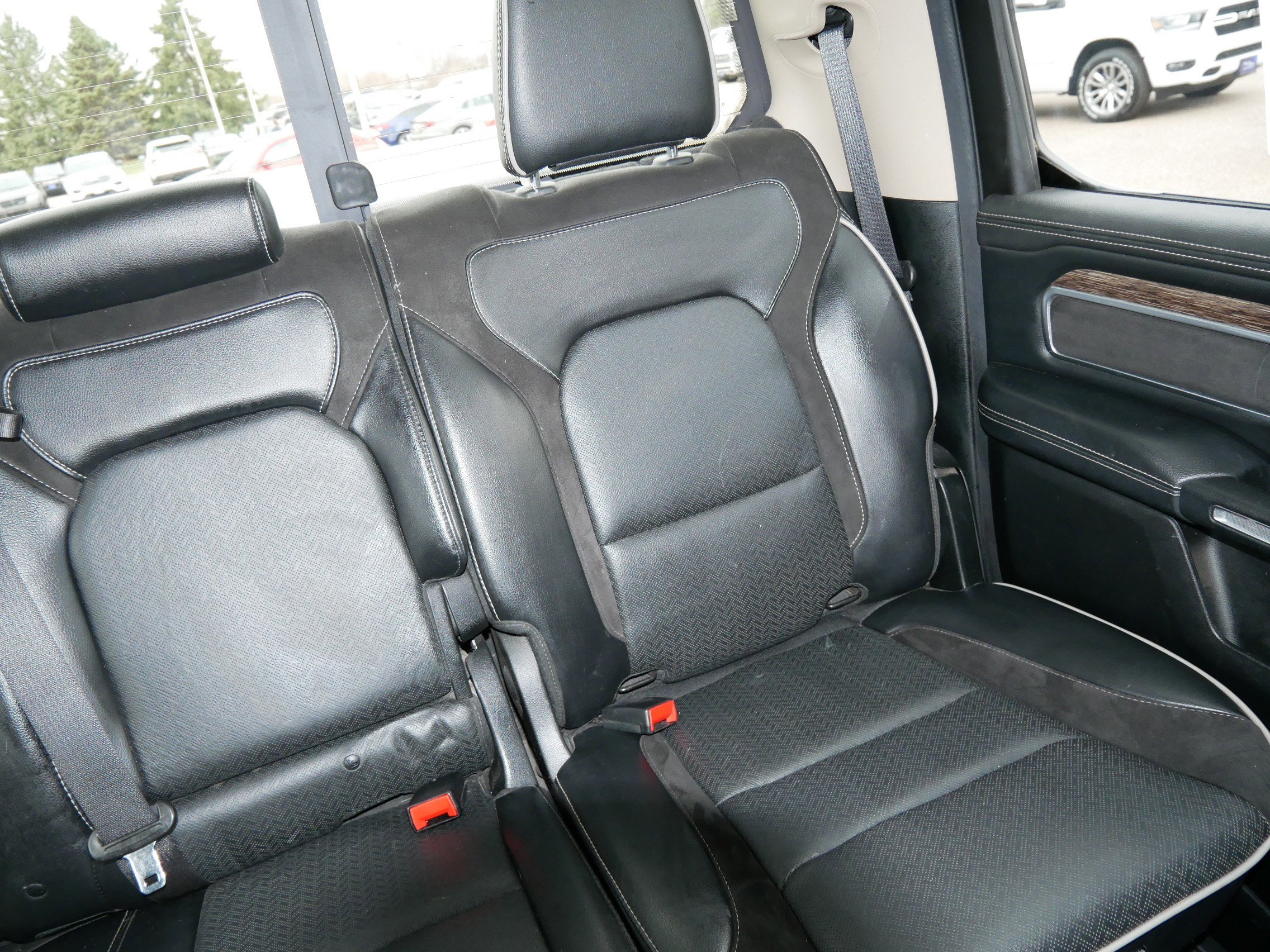 Used 2020 RAM 1500 Laramie image 14