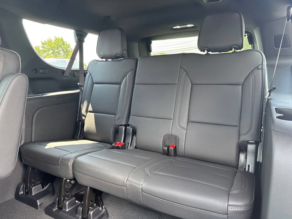 New 2026 Chevrolet Suburban High Country w/ Sun And Tow Package AWD/4WD image 26