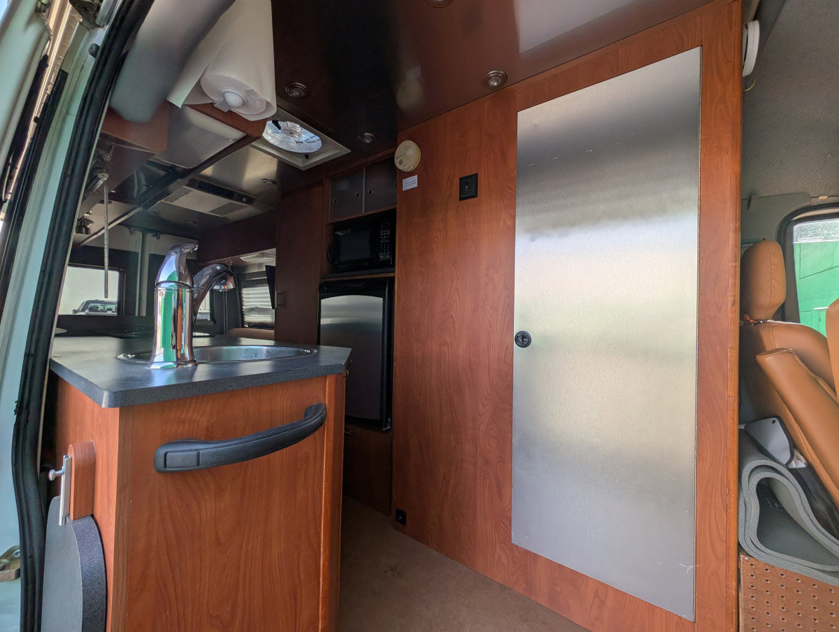 Used 2005 Dodge Sprinter 2500 w/ PWR Convenience Group image 13