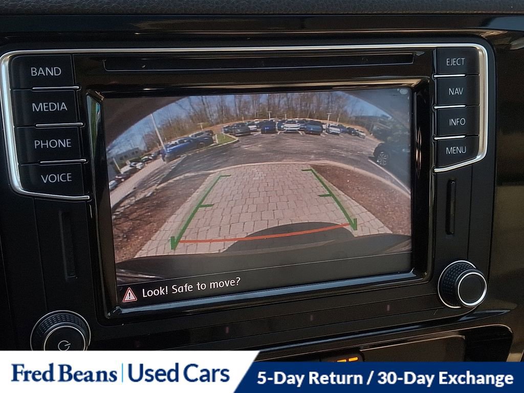 Used 2016 Volkswagen Jetta SEL FWD image 19