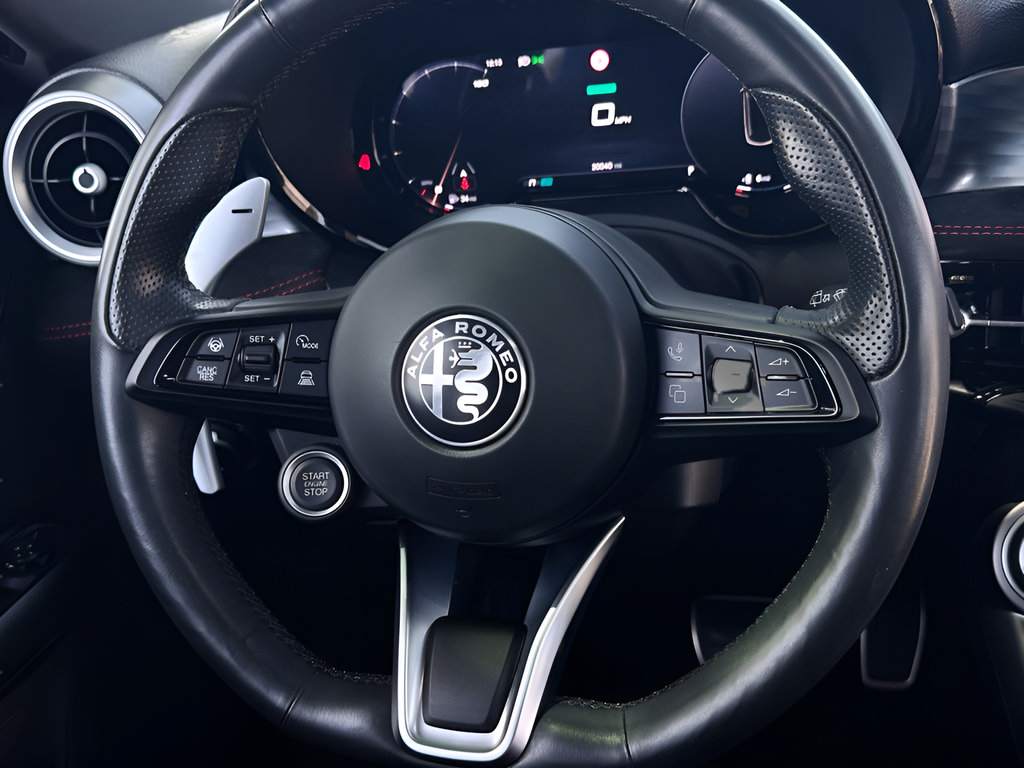 Used 2024 Alfa Romeo Tonale Veloce w/ Active Assist Package AWD/4WD image 13