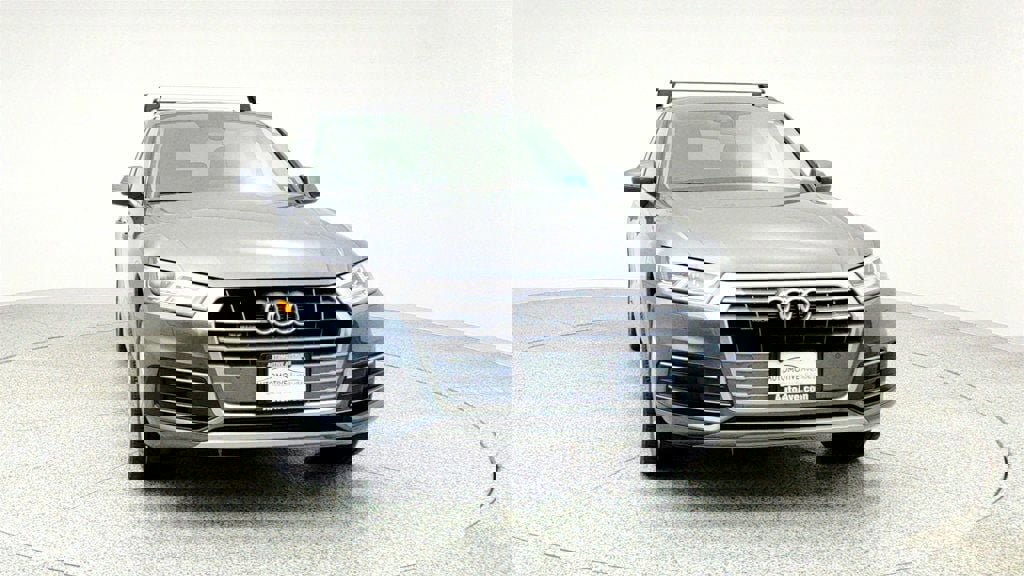 Used 2020 Audi Q5 2.0T Premium Plus w/ Premium Plus Package image 2