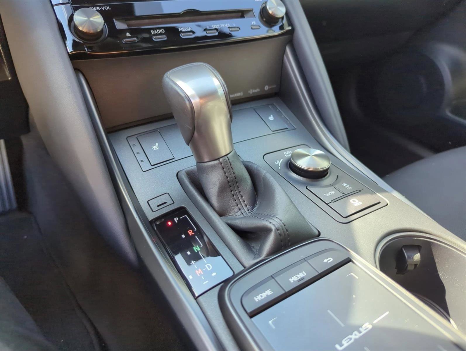 Used 2024 Lexus IS 350 F Sport RWD image 10