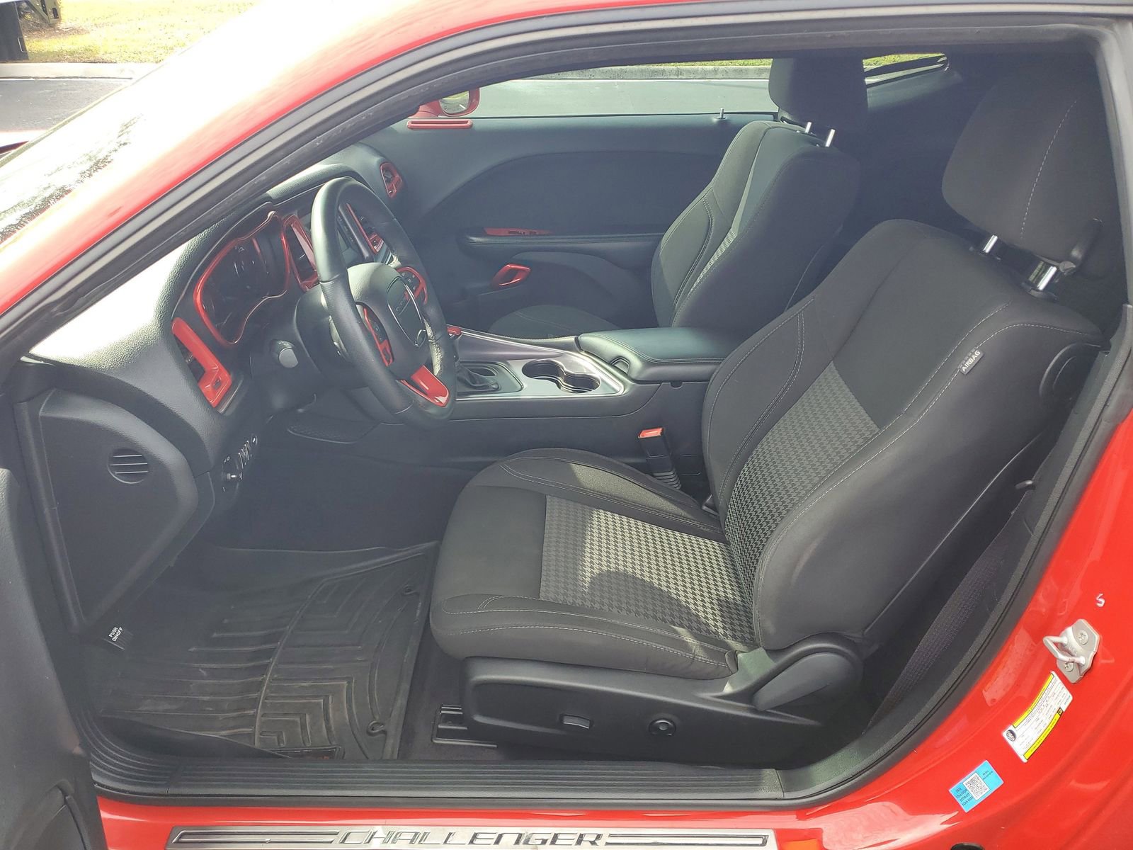 Used 2016 Dodge Challenger R/T w/ Blacktop Package image 11