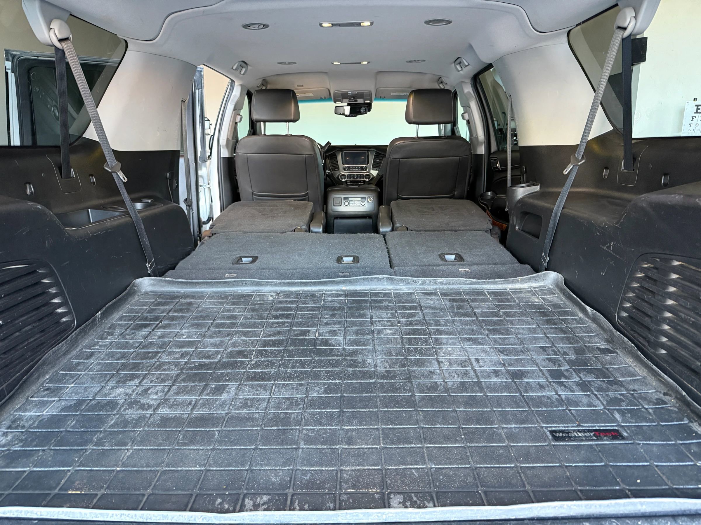 Used 2018 Chevrolet Suburban Premier image 28