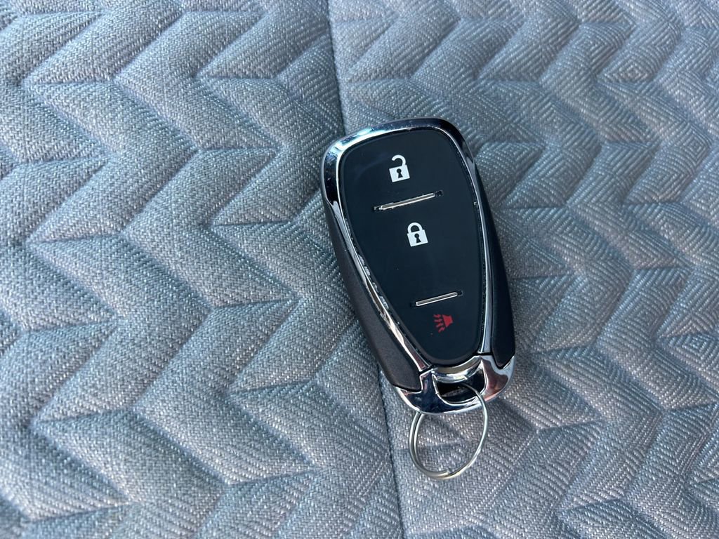 Used 2023 Chevrolet Equinox LT image 33