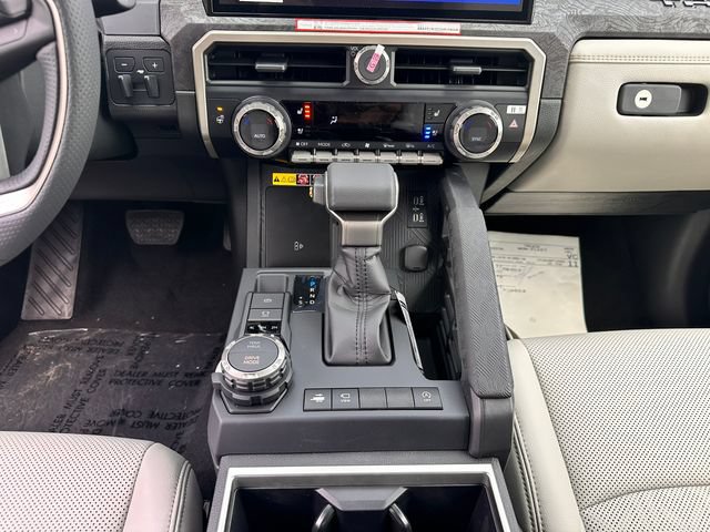 New 2026 Toyota Tacoma Limited AWD/4WD image 21