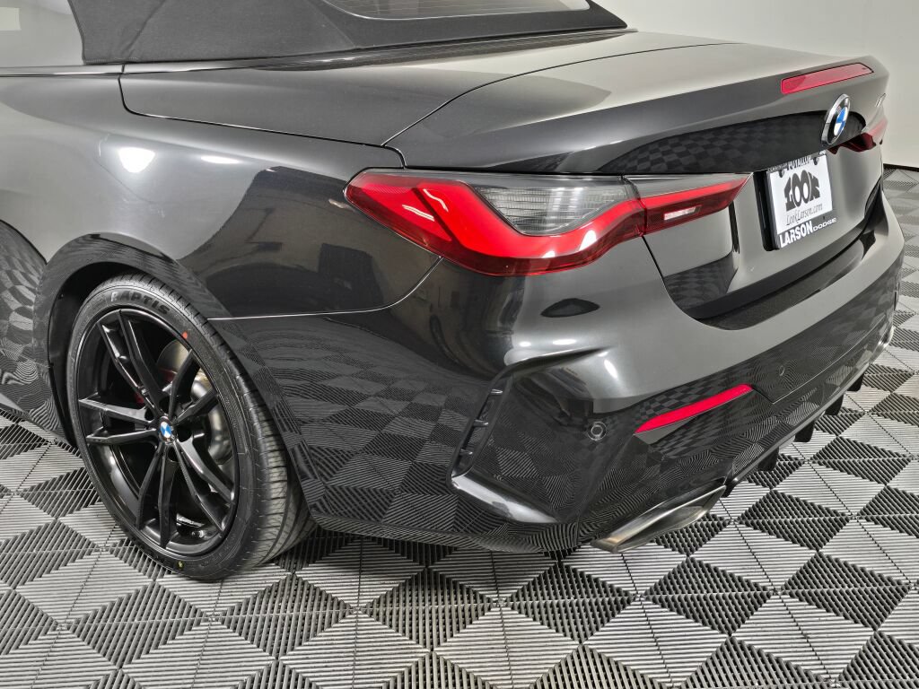 Used 2021 BMW M440i Convertible w/ Premium Package RWD image 12