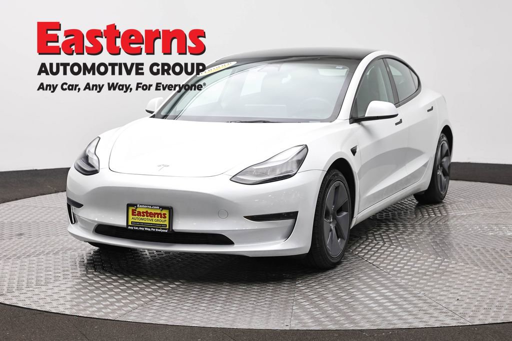 Used 2023 Tesla Model 3 Standard Range video 1