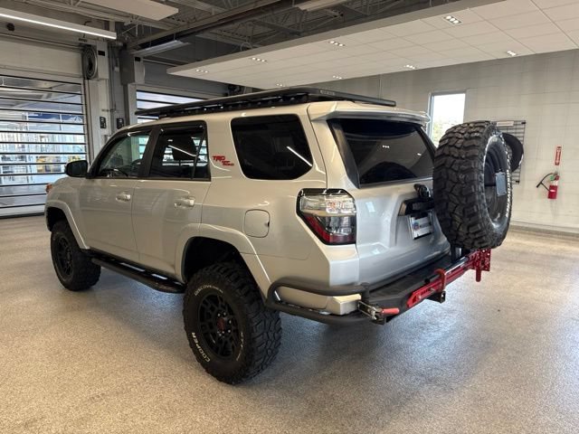 Used 2019 Toyota 4Runner TRD Off-Road Premium AWD/4WD image 8