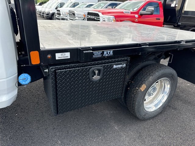 New 2024 RAM 5500 Tradesman w/ Chrome Appearance Group image 8