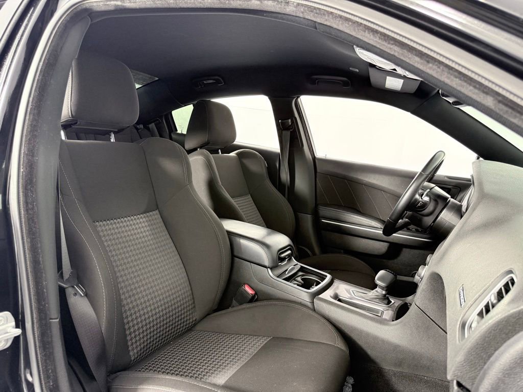 Used 2023 Dodge Charger R/T w/ Technology Group image 12