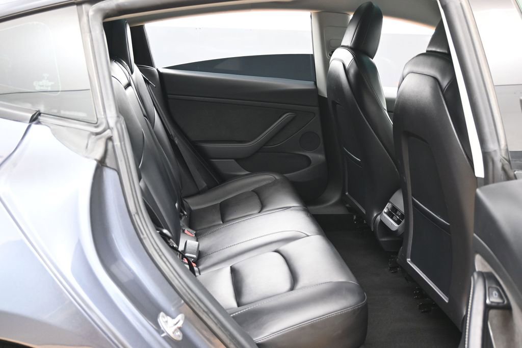 Used 2023 Tesla Model 3 Standard Range image 40