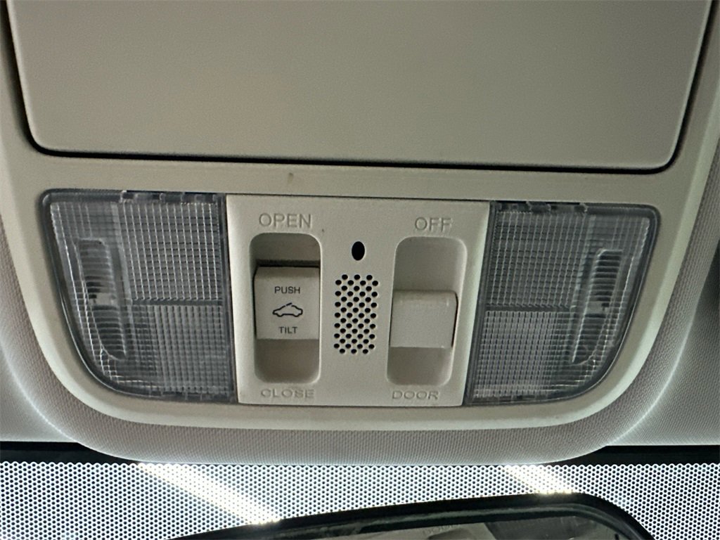 Used 2012 Honda CR-V EX-L image 32