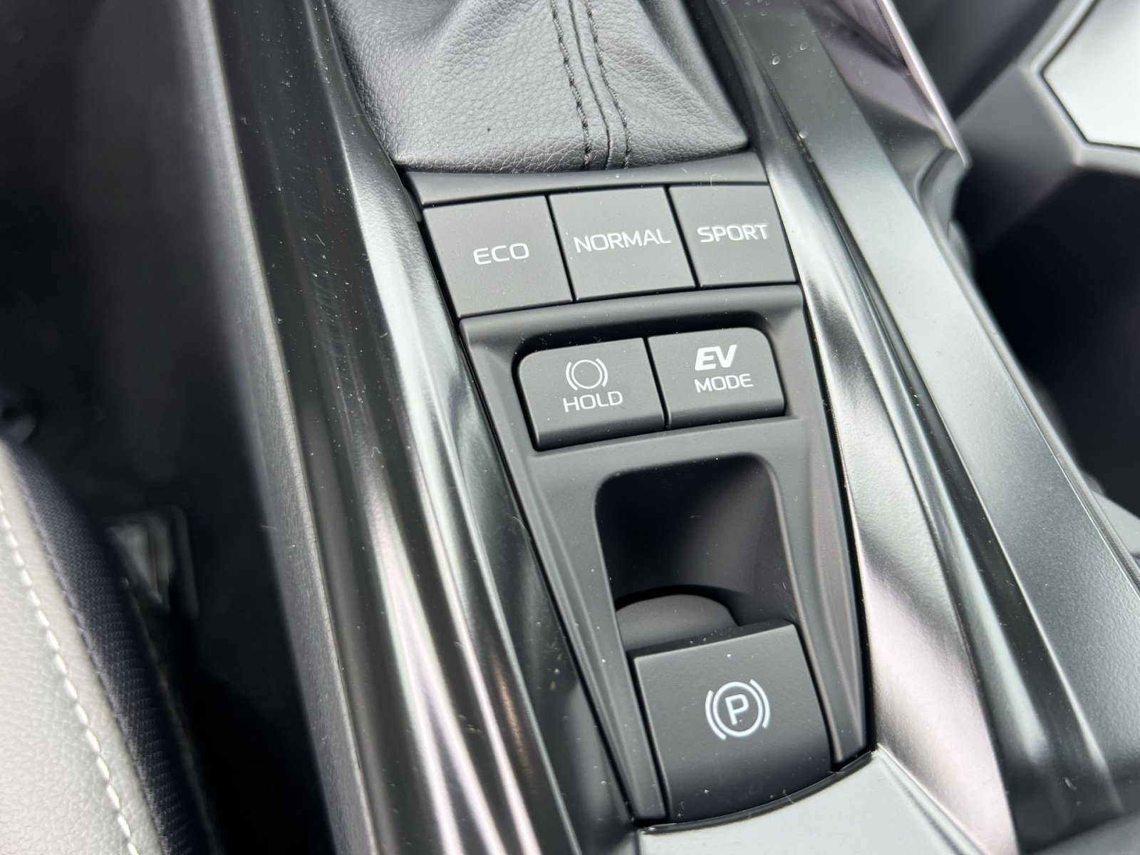 New 2026 Toyota Camry SE w/ Multimedia Upgrade Package FWD image 24