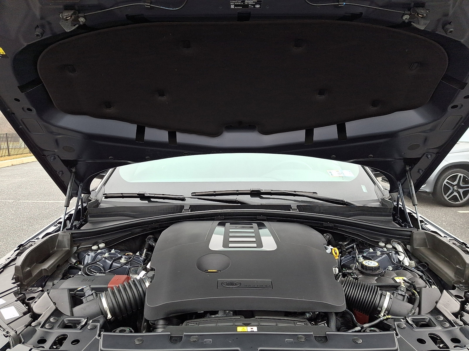 Used 2025 Land Rover Range Rover Velar Dynamic SE image 27