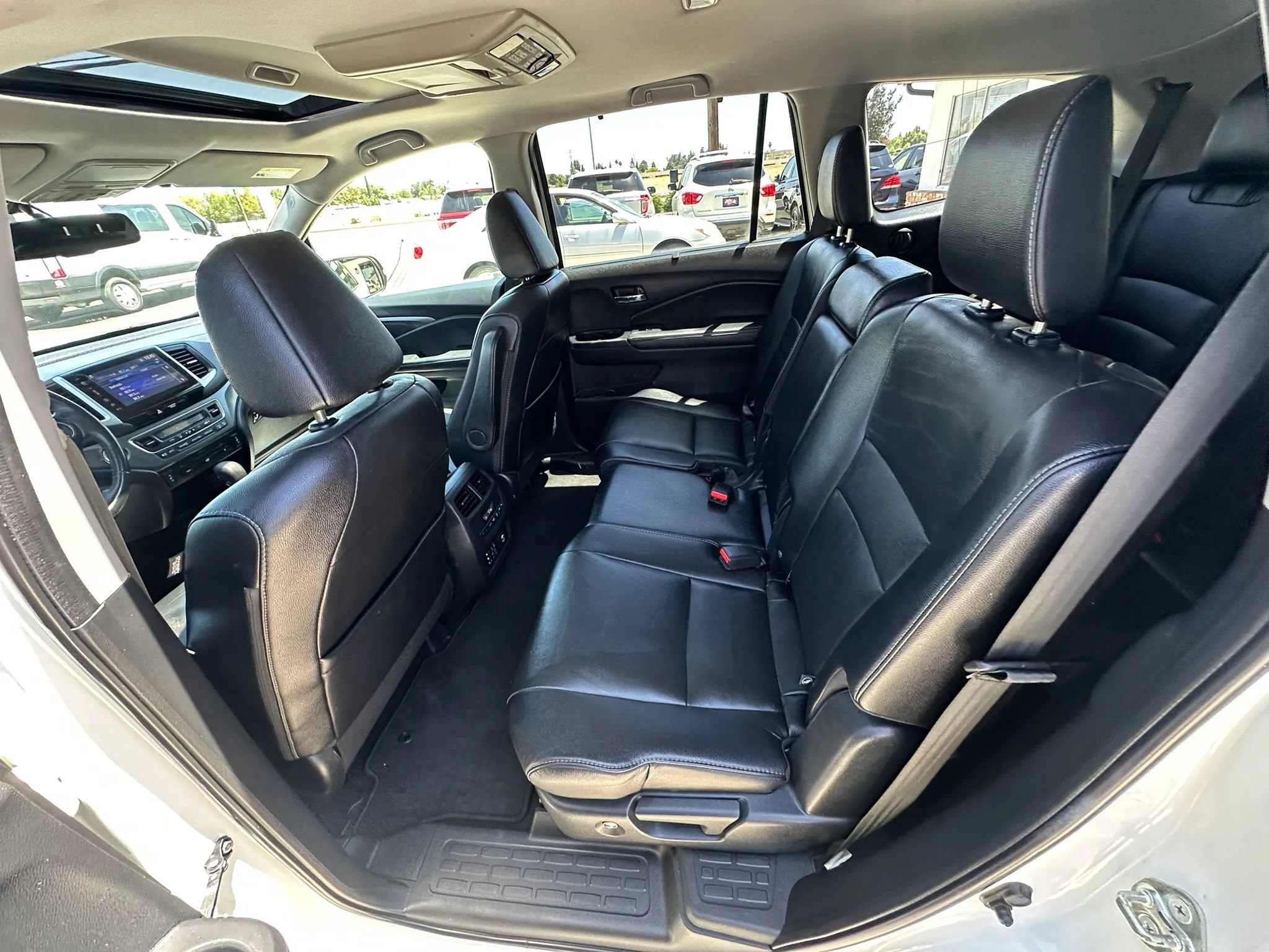 Used 2017 Honda Pilot EX-L image 37